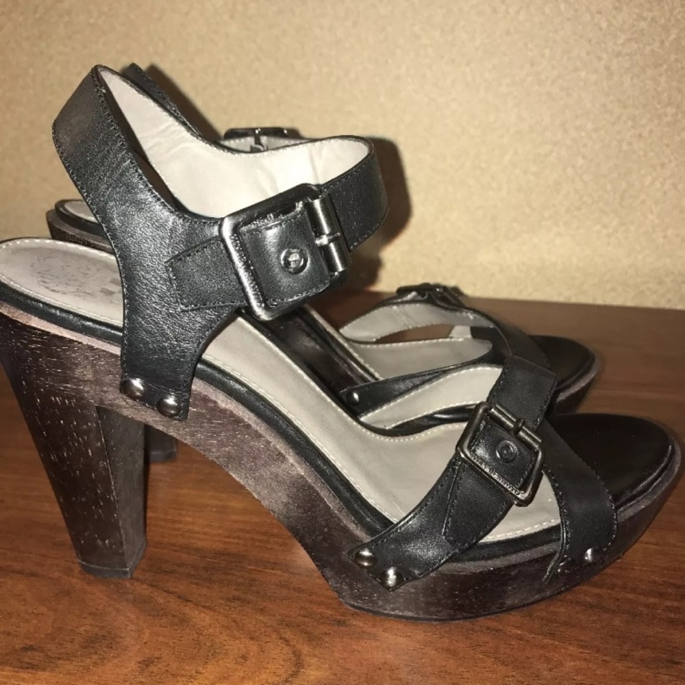 💰FINAL DROP⬇️VINCE CAMUTO Strappy Heeled Sandals!